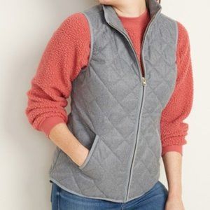 Old Navy Gray Diamond Quilted Vest